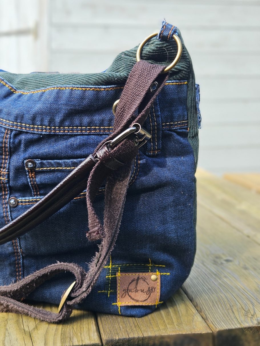 Denim crossbody bag Gabus81 Back view of denim crossbody bag with adjustable strap and structure