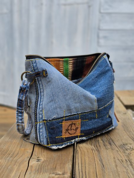 Denim Gift Ideas Small blue denim shoulder bag with flap and leather Gabus81 label